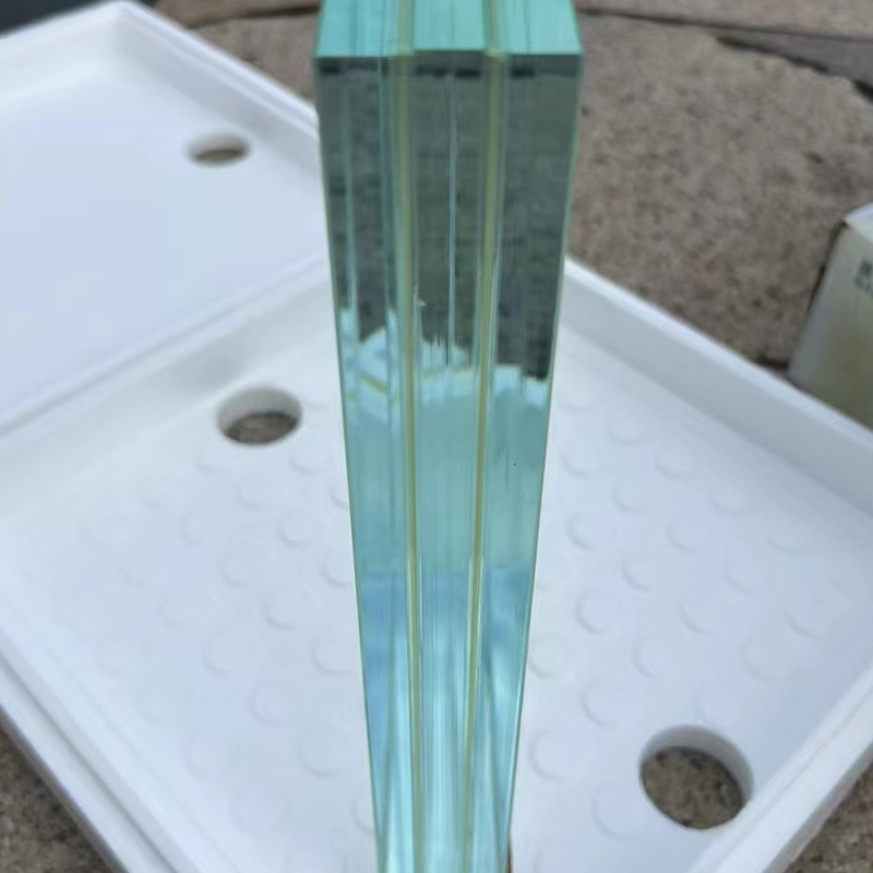 Tempered Toughened PVB Laminated Safety Glass Sheet In Flat and Curved